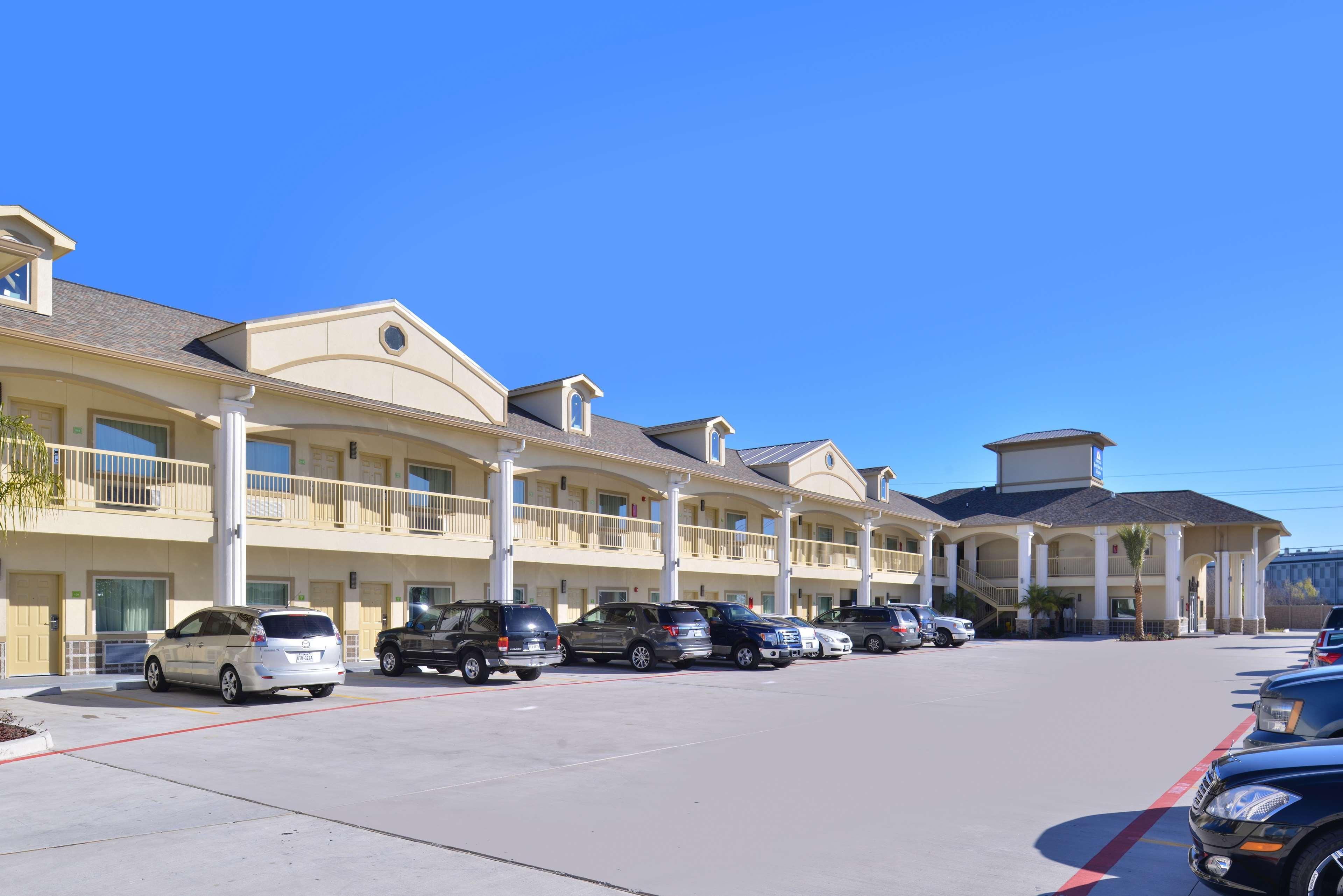 Americas Best Value Inn & Suites - Houston/Hwy 6 & Westpark Mission Bend Zewnętrze zdjęcie